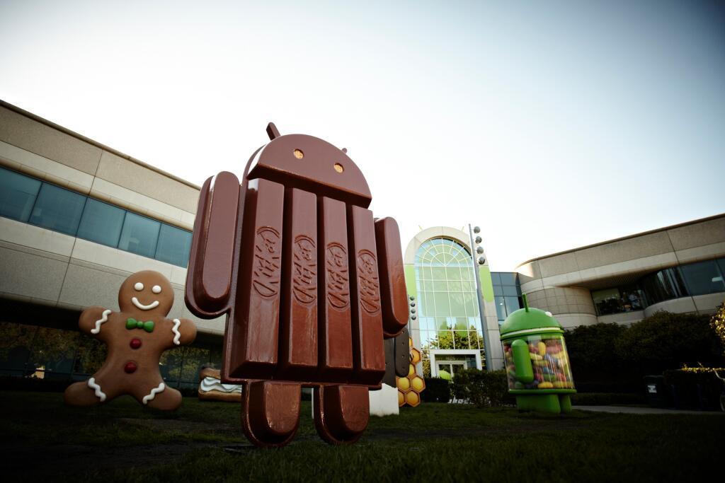 google kitkat statues