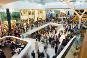 shopping mall crowd black friday