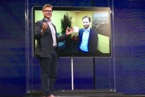 20170124 cisco rowan trollope with spark board